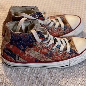 Converse All-Stars, Floral pattern, Size 6